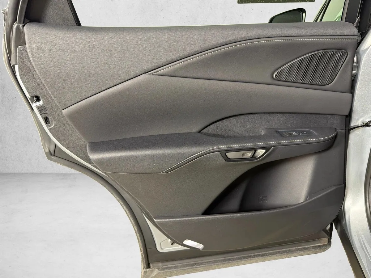 2024 Lexus RX RX 350 thumbnail 24