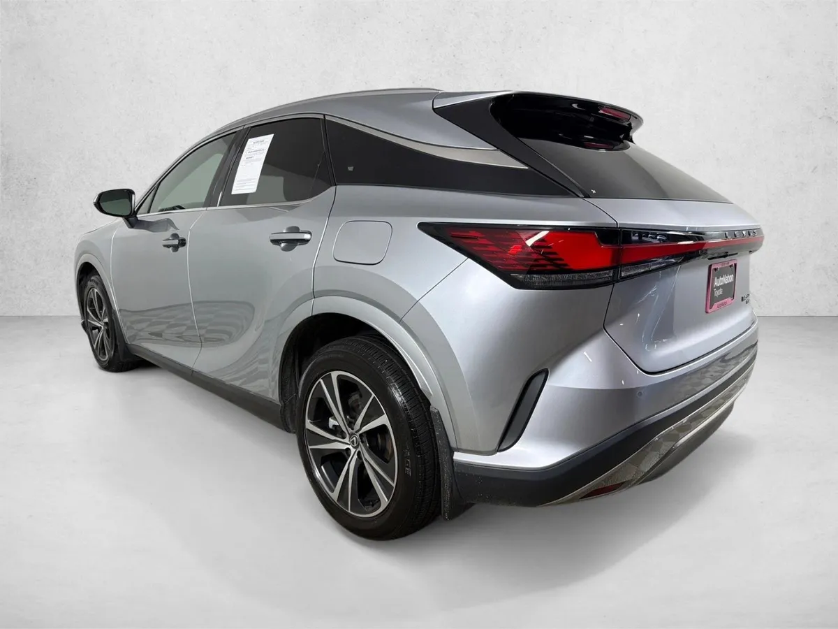 2024 Lexus RX RX 350 thumbnail 7