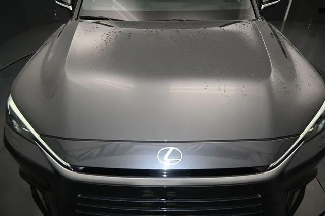 2024 Lexus TX 350 Luxury thumbnail 2