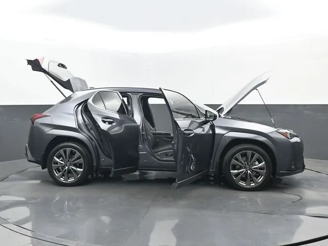 2024 Lexus UX 250h F SPORT Design thumbnail 32