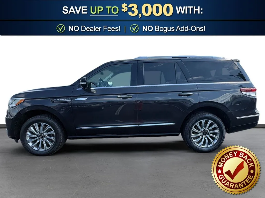 2024 Lincoln Navigator Premiere thumbnail 2