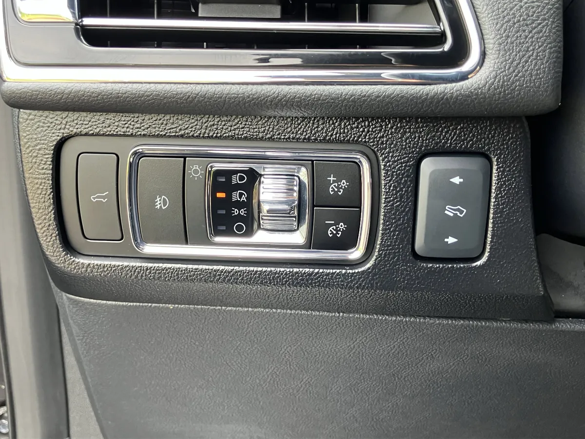 2024 Lincoln Navigator Reserve 4x4 thumbnail 19