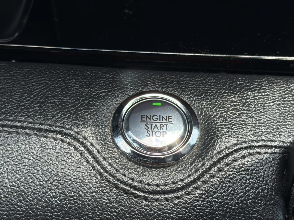 2024 Lincoln Navigator Reserve thumbnail 10