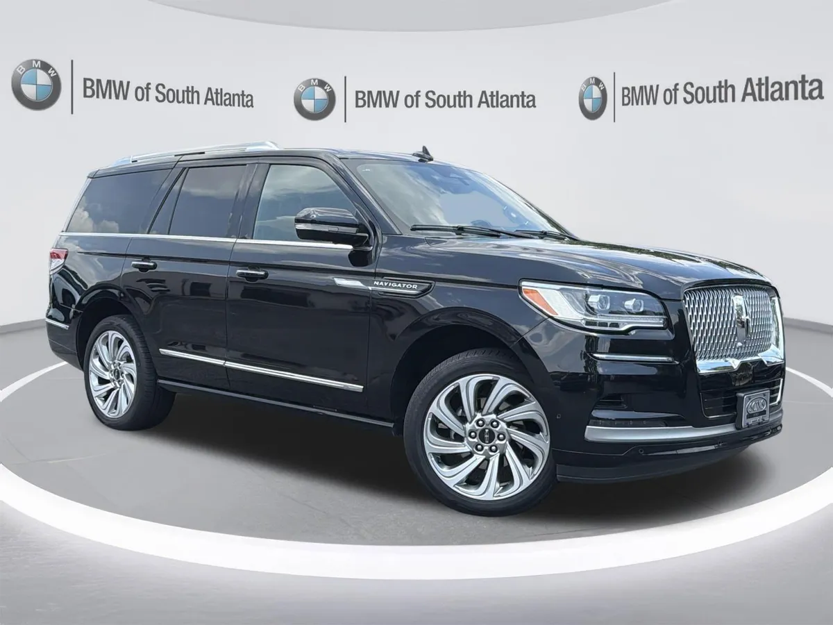 2024 Lincoln Navigator Reserve thumbnail 2