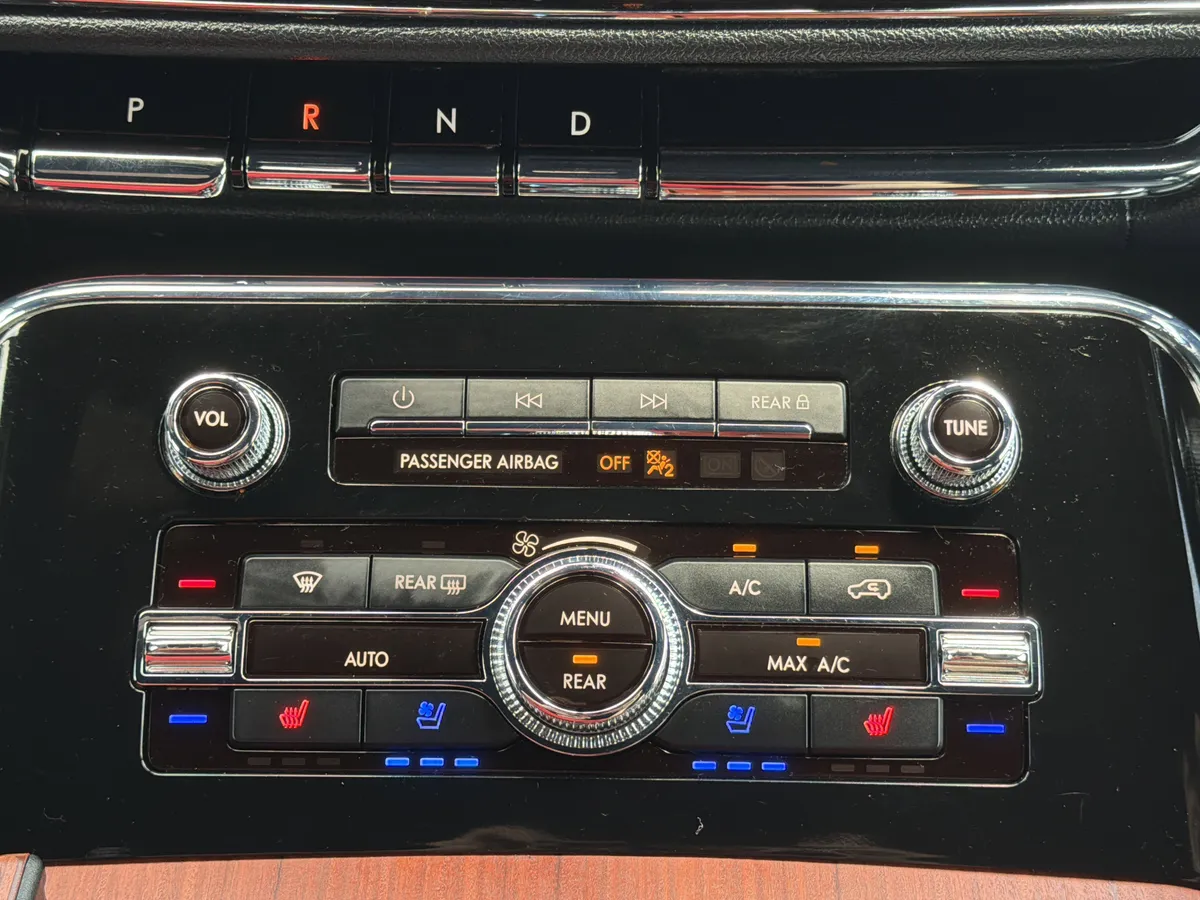 2024 Lincoln Navigator Reserve thumbnail 7