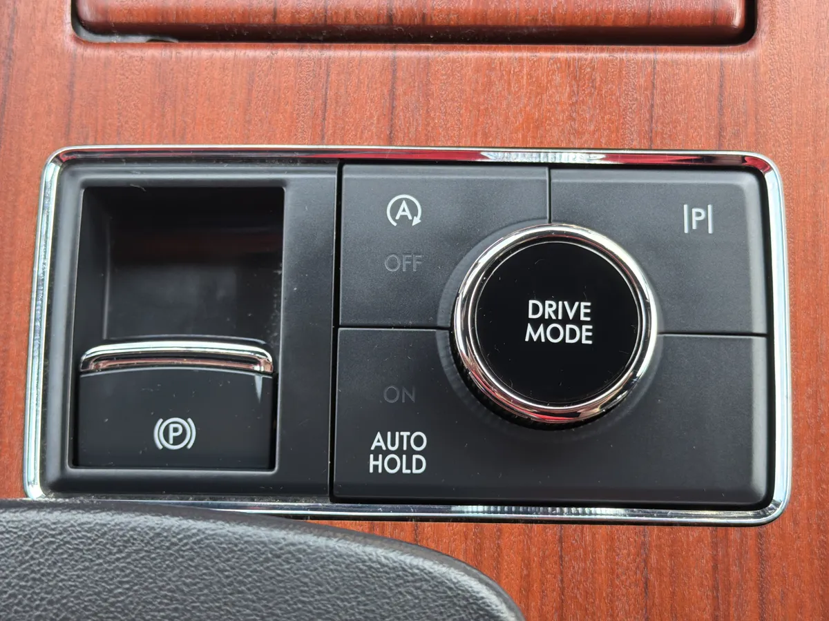 2024 Lincoln Navigator Reserve thumbnail 9