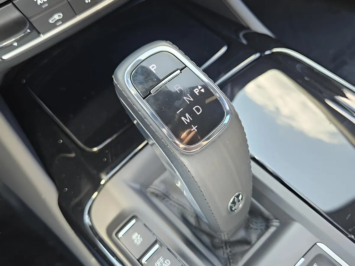 2024 Maserati Levante Modena Ultima thumbnail 26