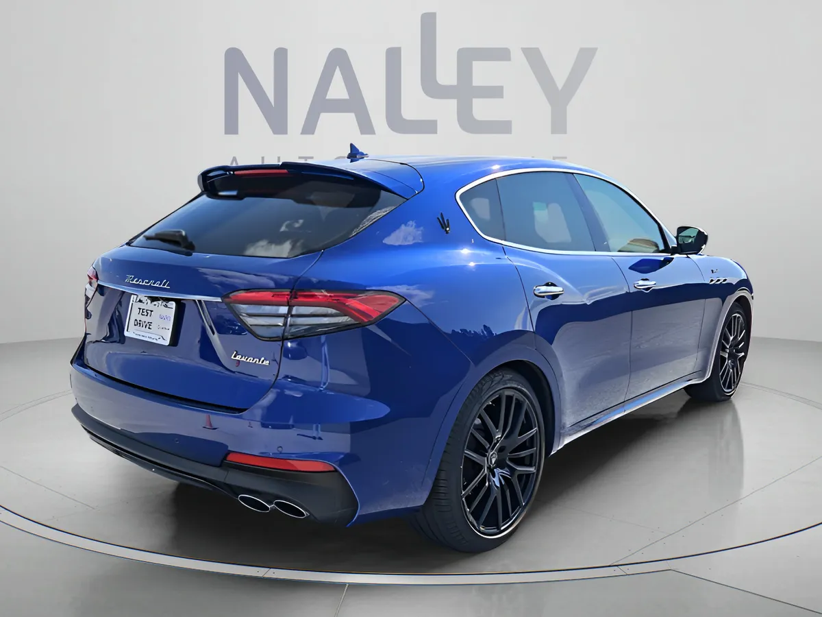2024 Maserati Levante Modena Ultima thumbnail 6