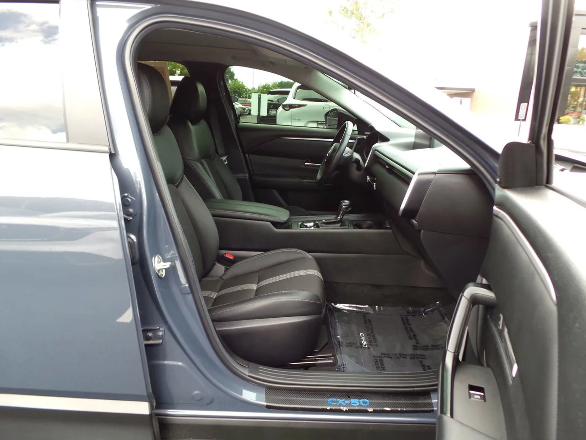 2024 Mazda CX-50 2.5 S Premium Package thumbnail 38