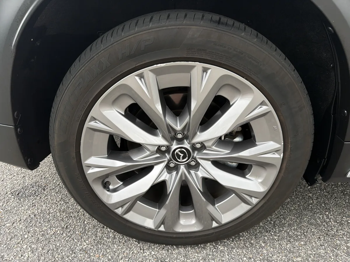 2024 Mazda CX-90 3.3 Turbo Premium thumbnail 28