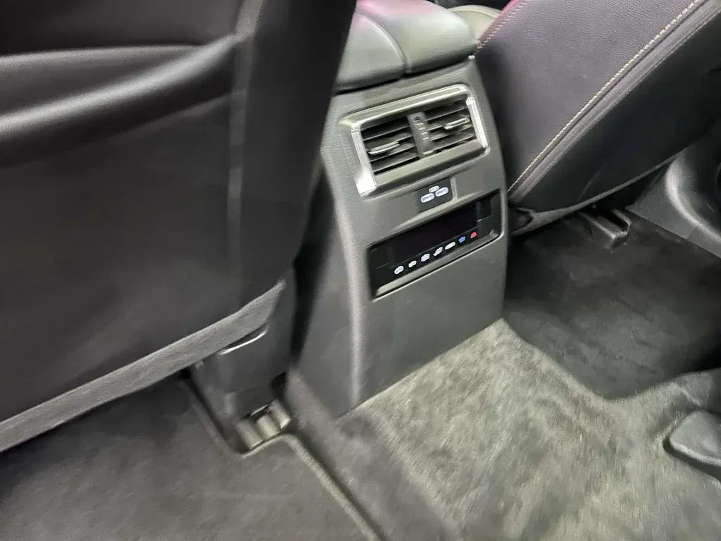 2024 Mazda CX-90 3.3 Turbo Premium thumbnail 16
