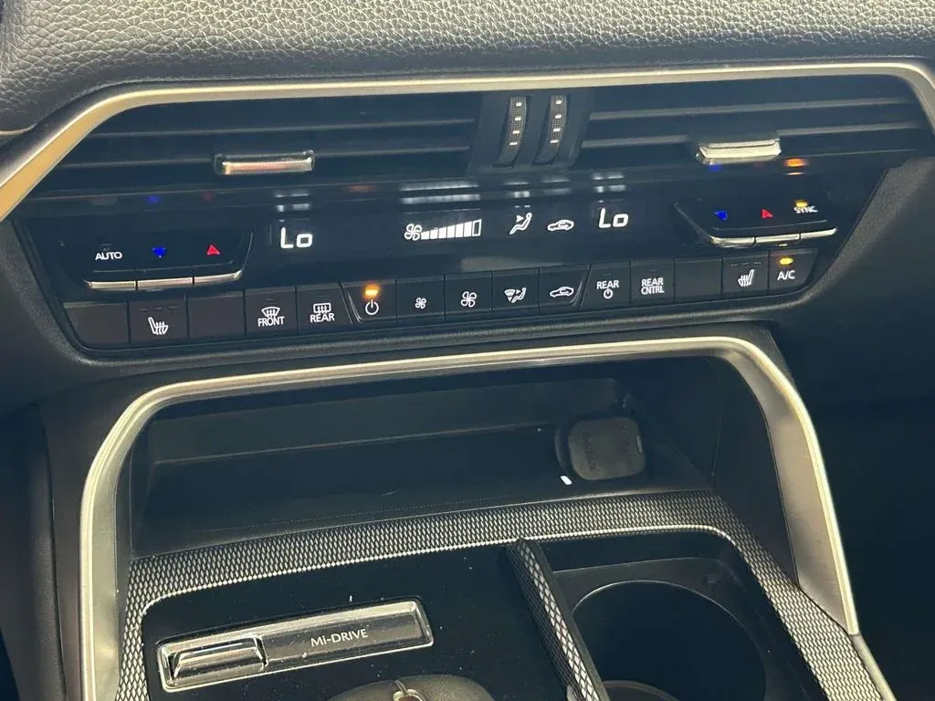 2024 Mazda CX-90 3.3 Turbo Premium thumbnail 25