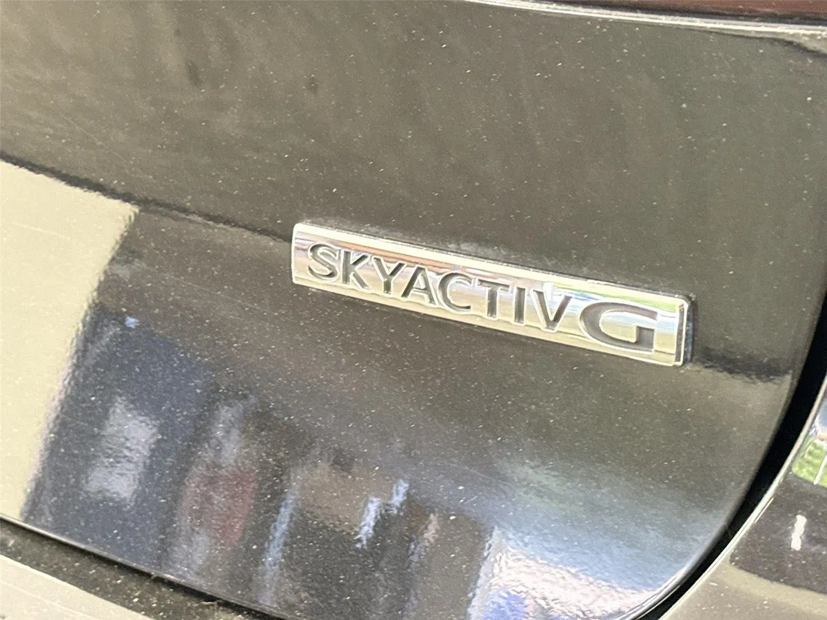 2024 Mazda Mazda3 Hatchback 2.5 S Select Sport thumbnail 14