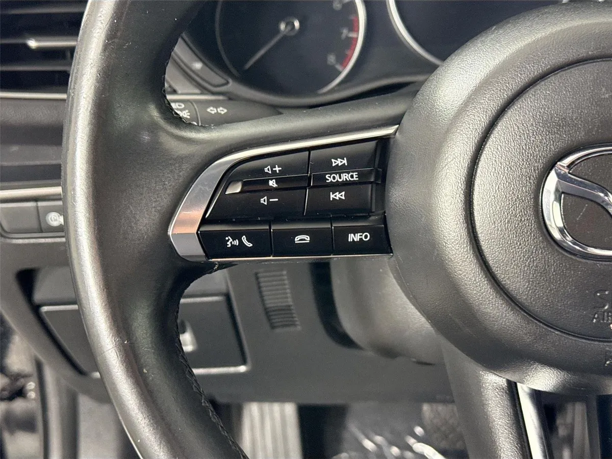 2024 Mazda Mazda3 Hatchback 2.5 S Select Sport thumbnail 17