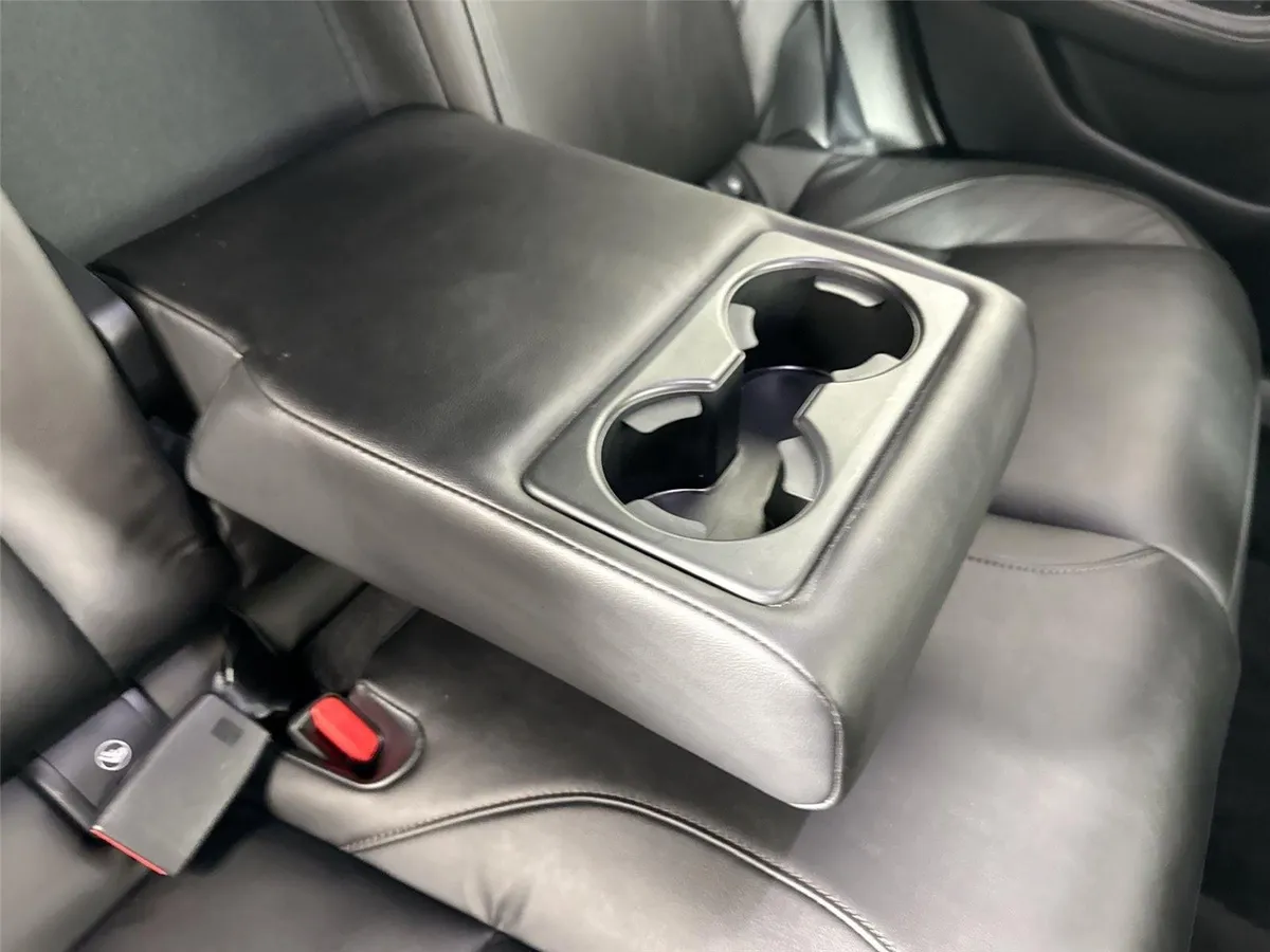 2024 Mazda Mazda3 Hatchback 2.5 S Select Sport thumbnail 37