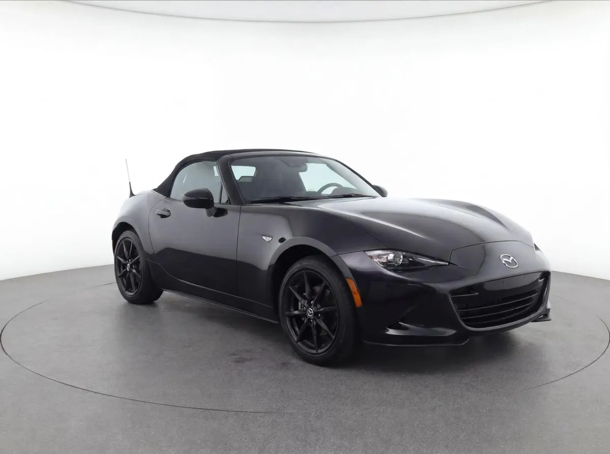 2024 Mazda MX-5 Miata Sport thumbnail 2