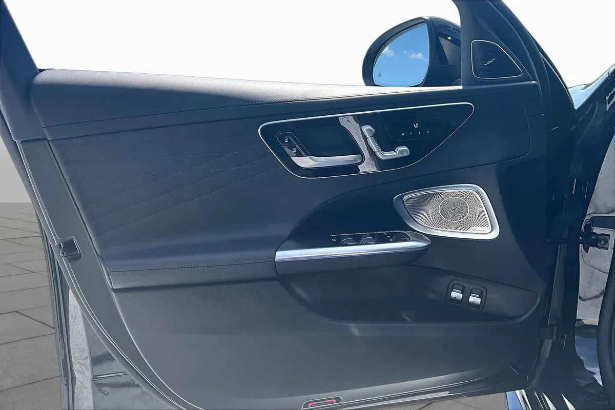 2024 Mercedes-Benz AMG® C 63 AMG® C 63 S E Performance thumbnail 22