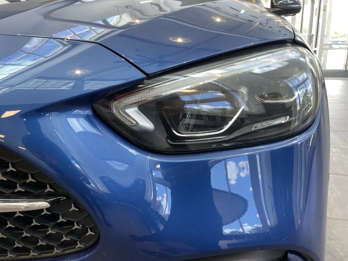 2024 Mercedes-Benz C-Class C 300 thumbnail 4