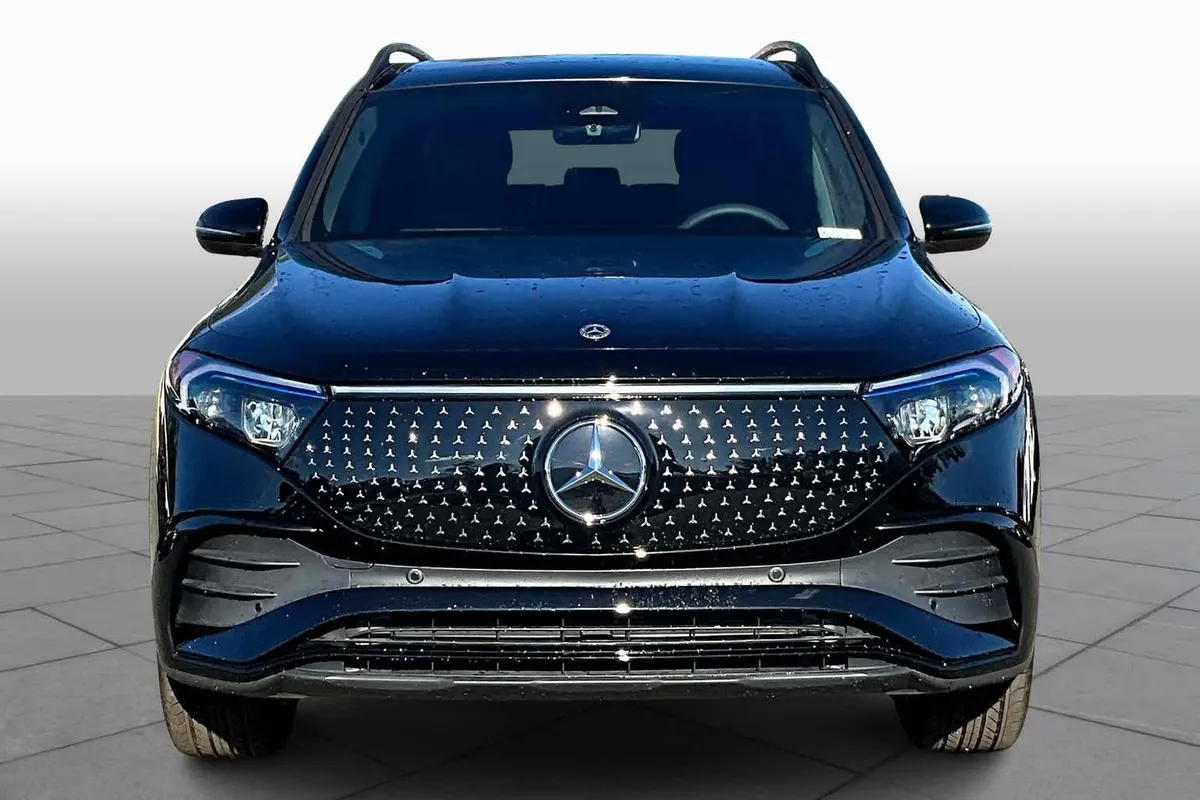2024 Mercedes-Benz EQB 350 EQB 350 thumbnail 3