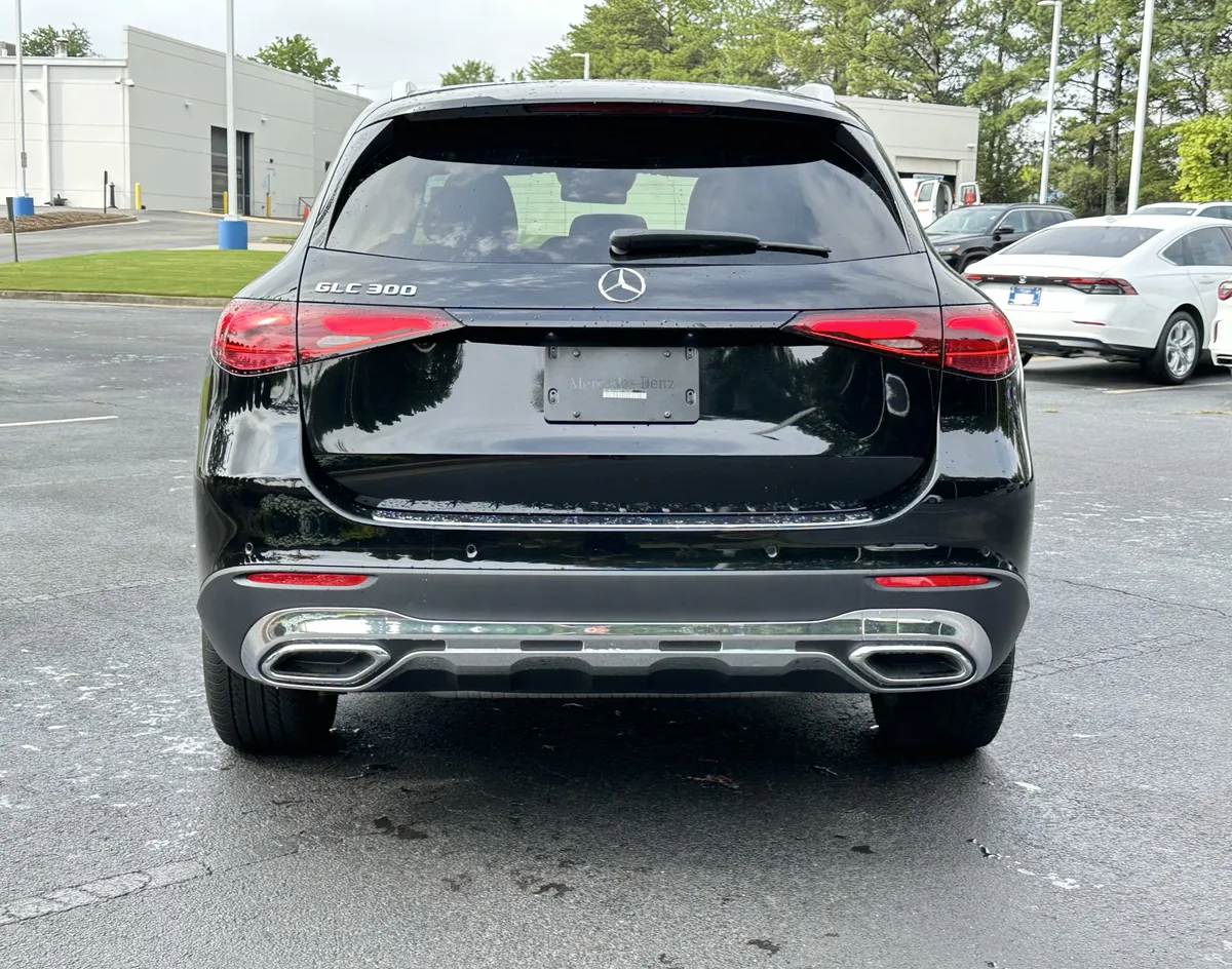 2024 Mercedes-Benz GLC 300 thumbnail 12