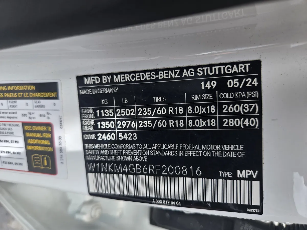 2024 Mercedes-Benz GLC 300 thumbnail 32