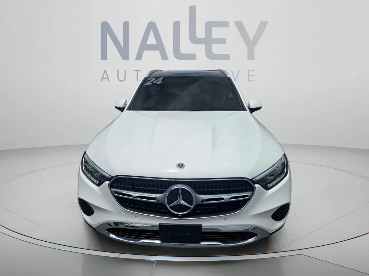 2024 Mercedes-Benz GLC 300 thumbnail 9