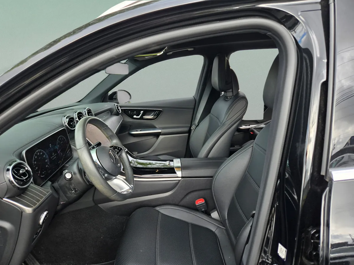 2024 Mercedes-Benz GLC 300 thumbnail 13