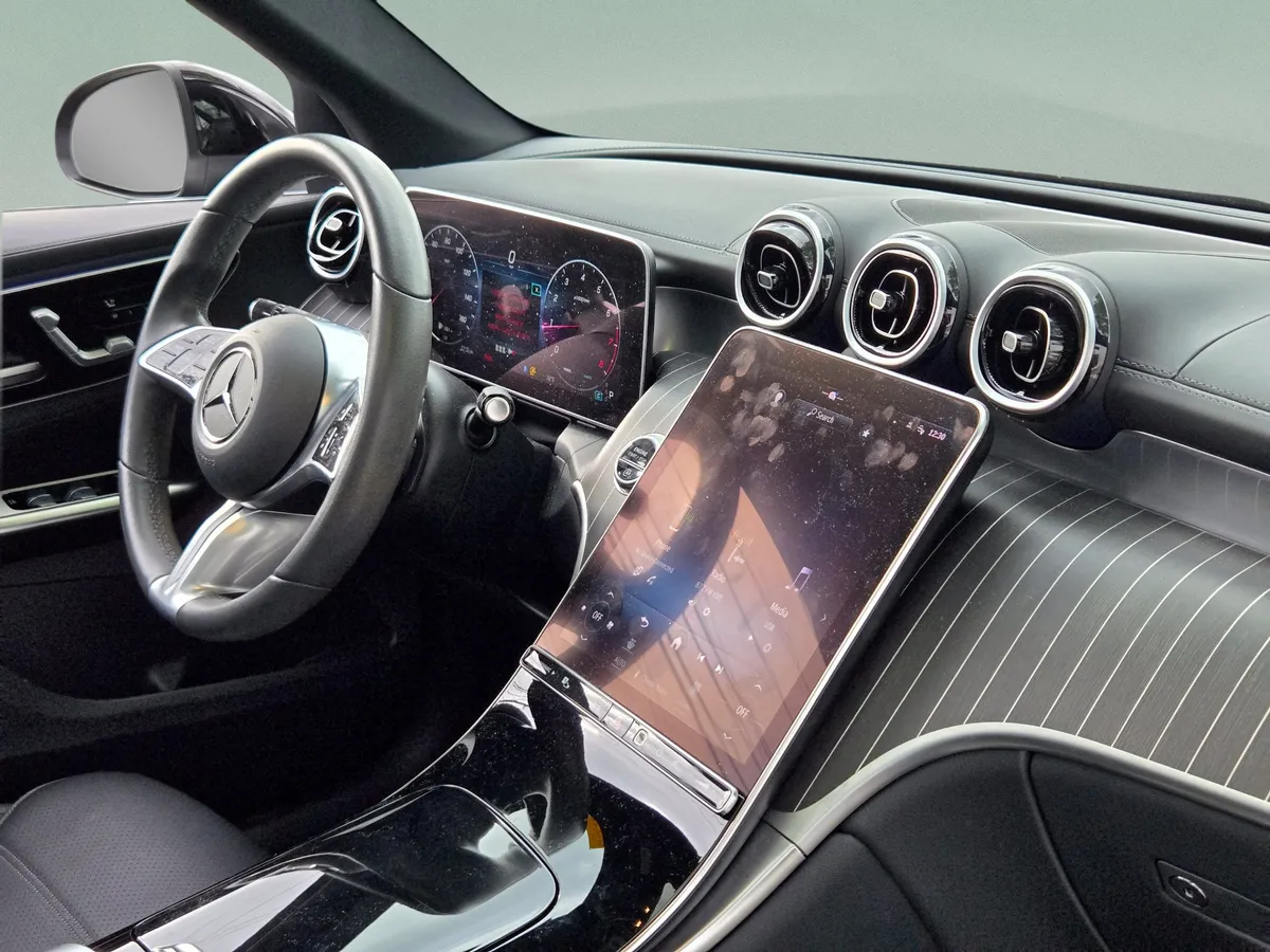 2024 Mercedes-Benz GLC 300 thumbnail 28