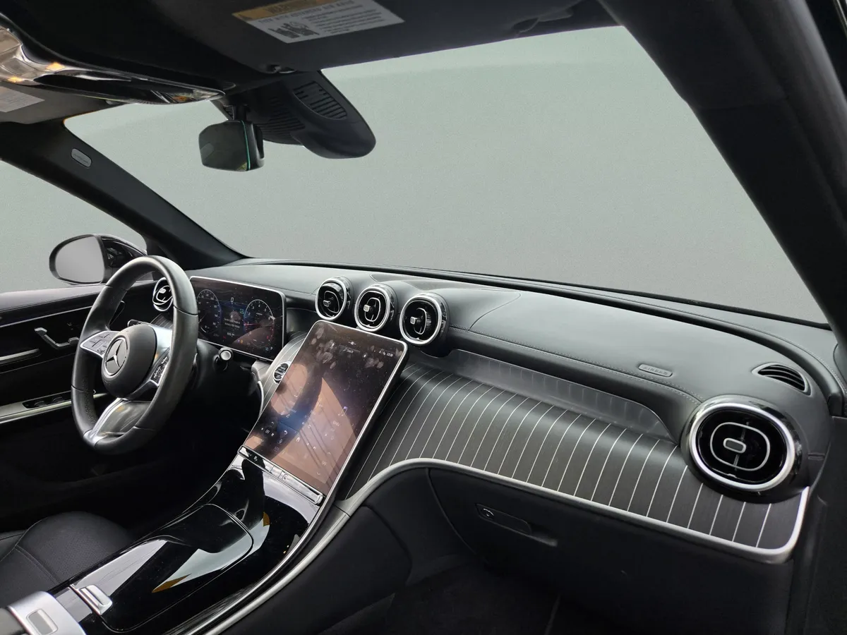 2024 Mercedes-Benz GLC 300 thumbnail 32