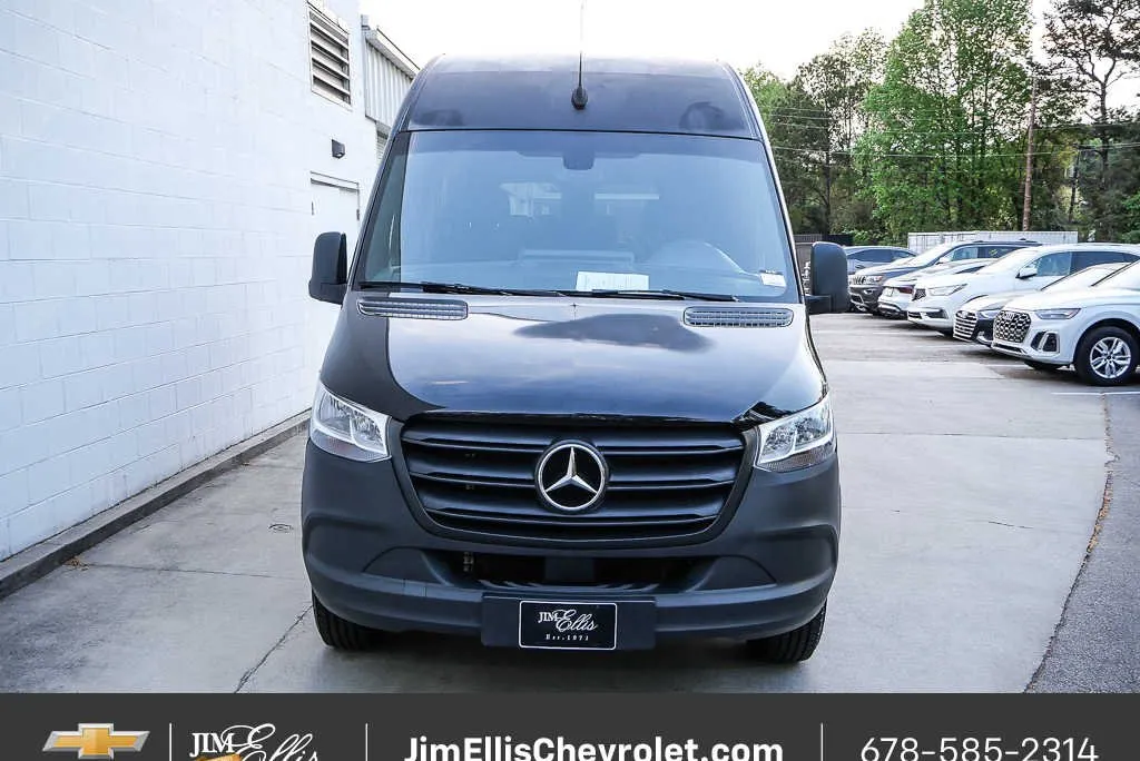 2024 Mercedes-Benz Sprinter Passenger Van NA thumbnail 23