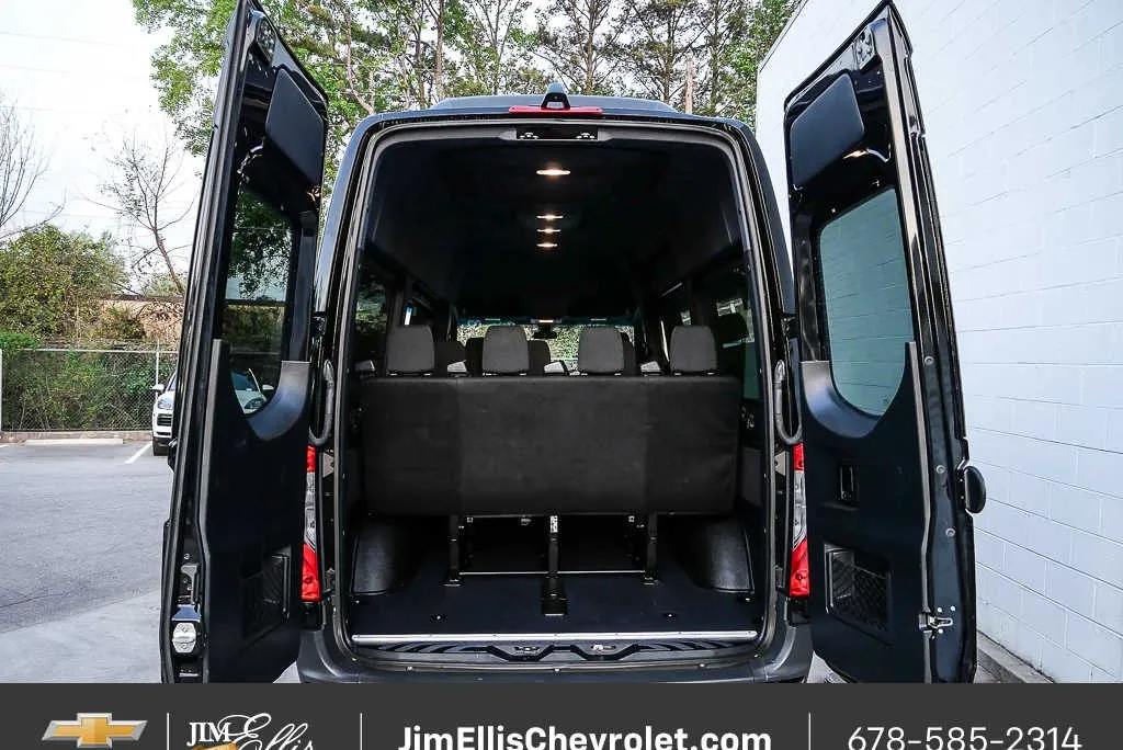 2024 Mercedes-Benz Sprinter Passenger Van NA thumbnail 25