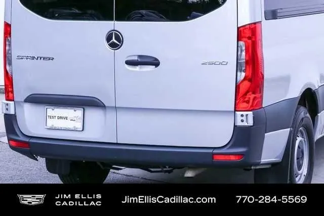 2024 Mercedes-Benz Sprinter Passenger Van NA thumbnail 23