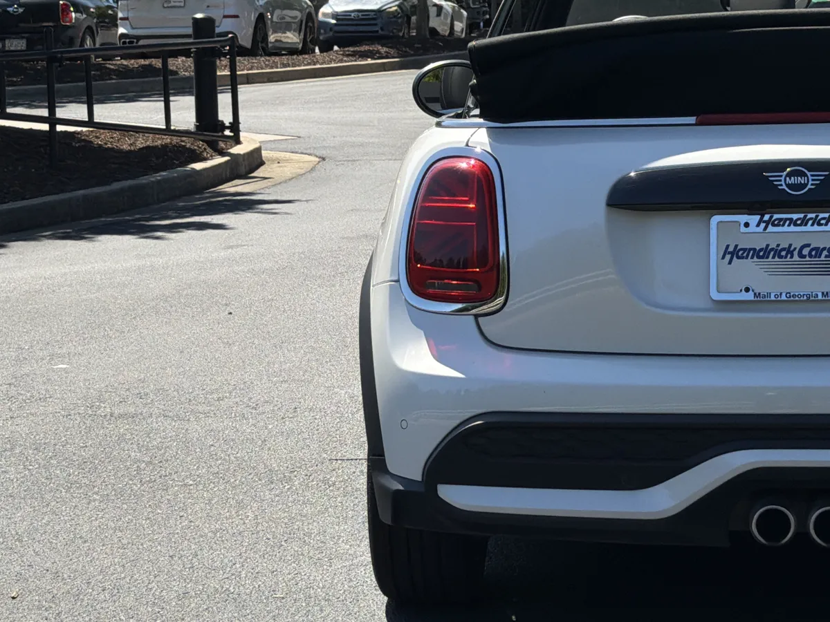 2024 MINI Convertible Cooper S thumbnail 19