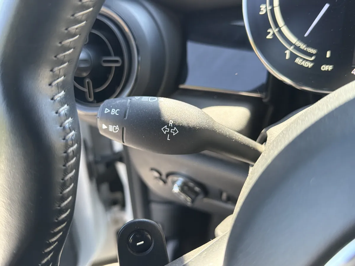 2024 MINI Convertible Cooper S thumbnail 27