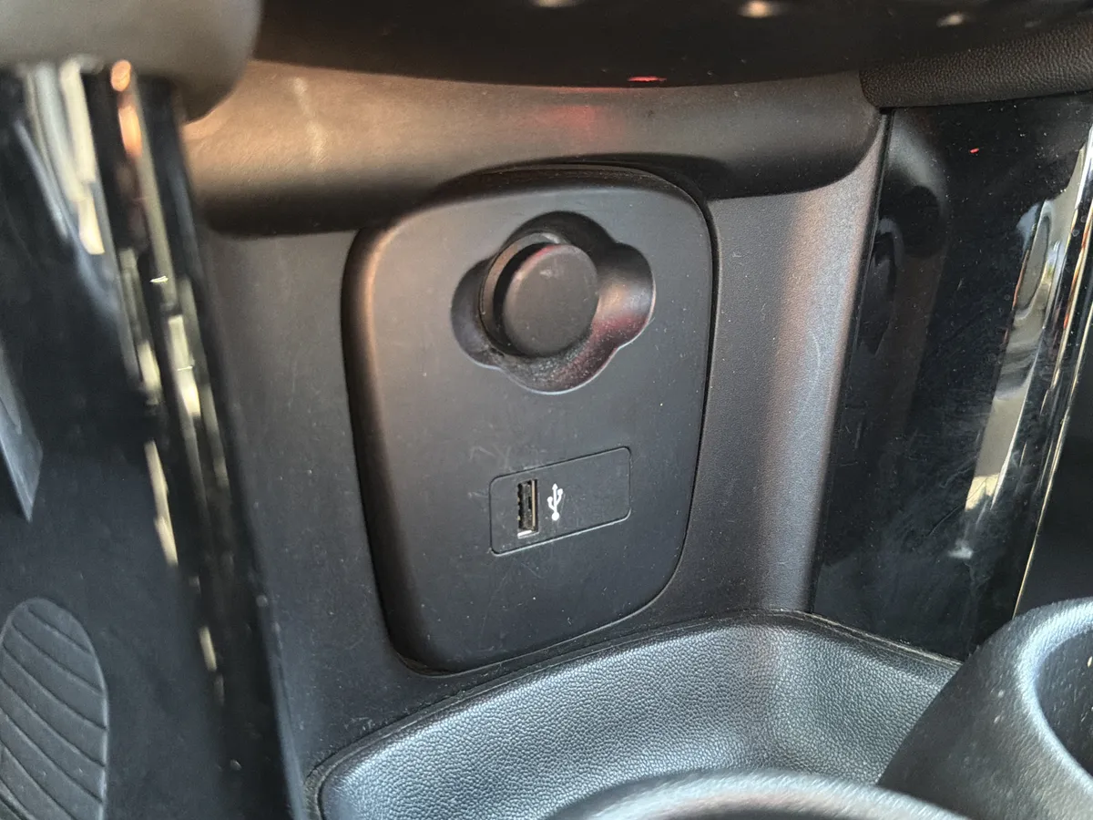 2024 MINI Convertible Cooper S thumbnail 34