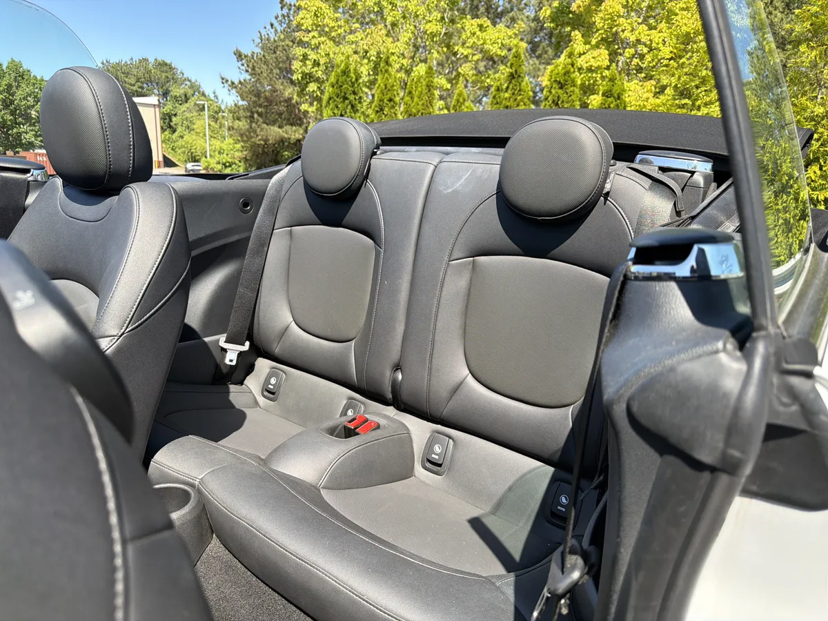 2024 MINI Convertible Cooper S thumbnail 7
