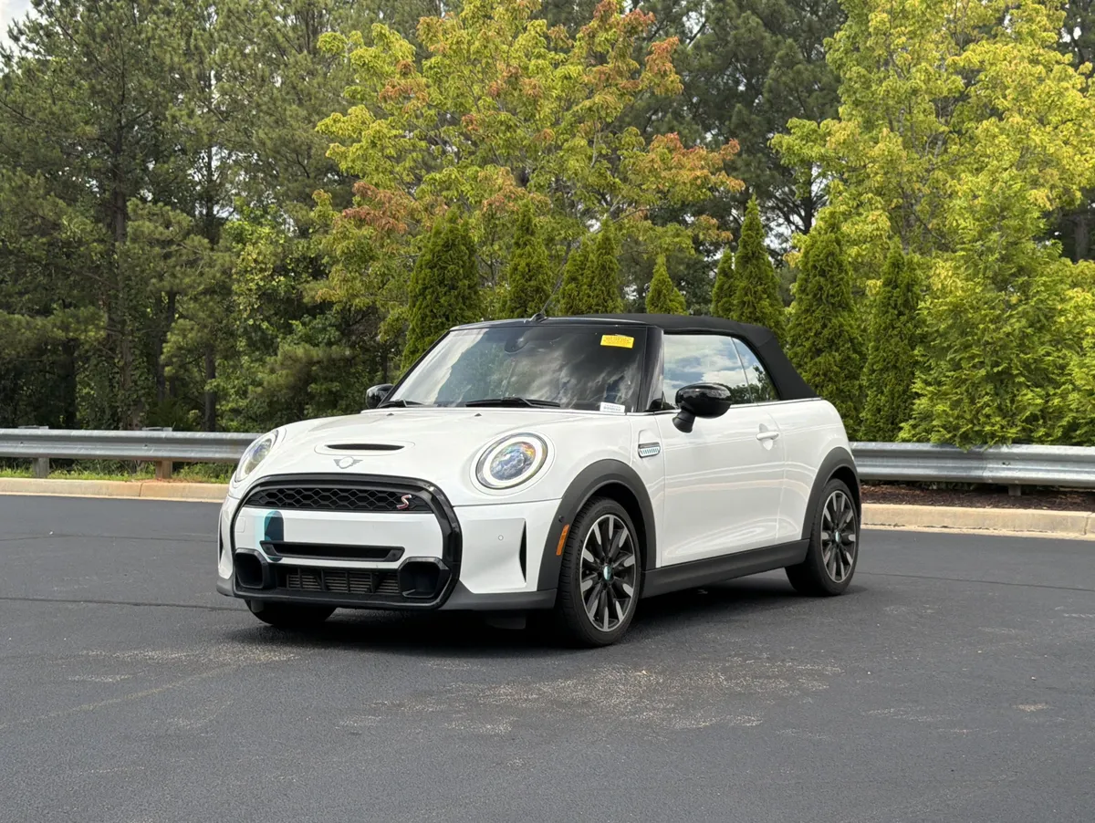 2024 MINI Convertible Cooper S thumbnail 9