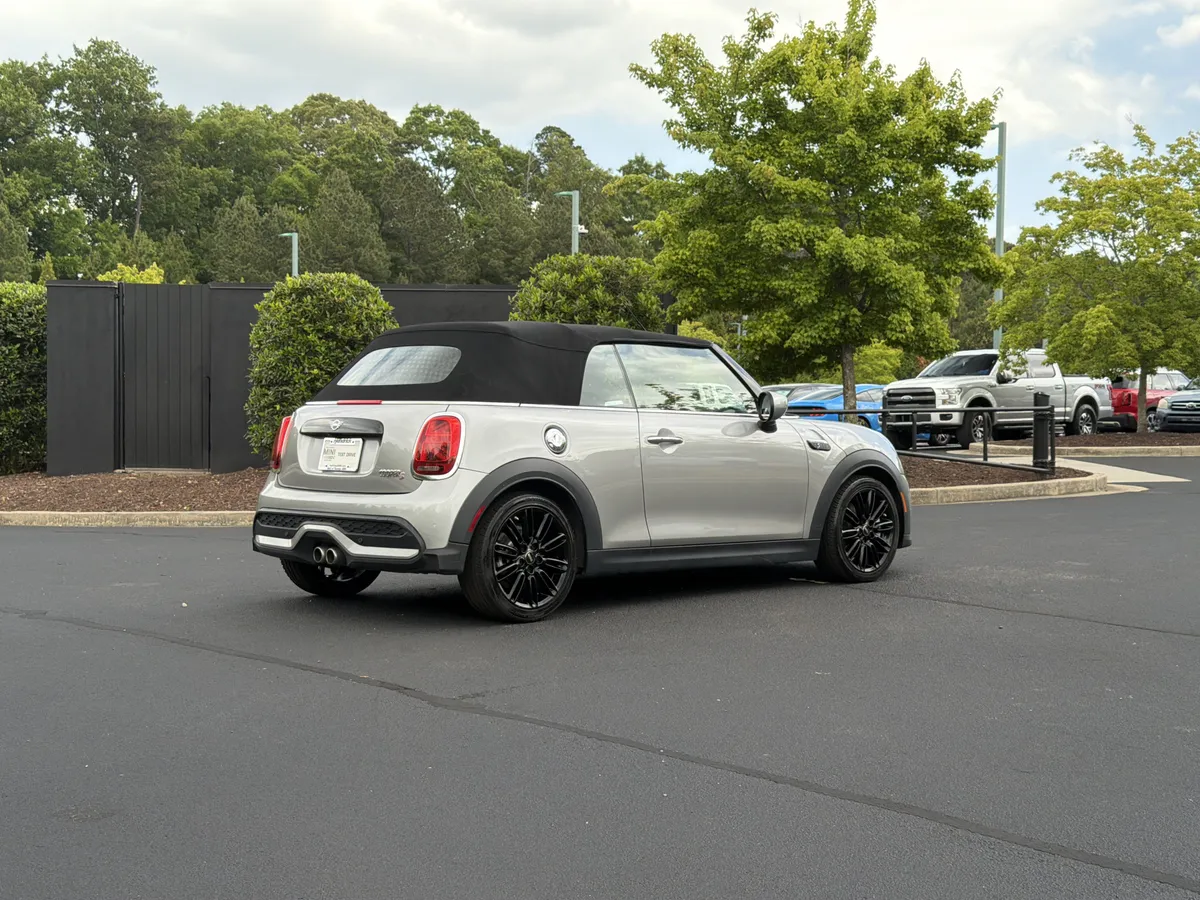2024 MINI Convertible Cooper S thumbnail 30