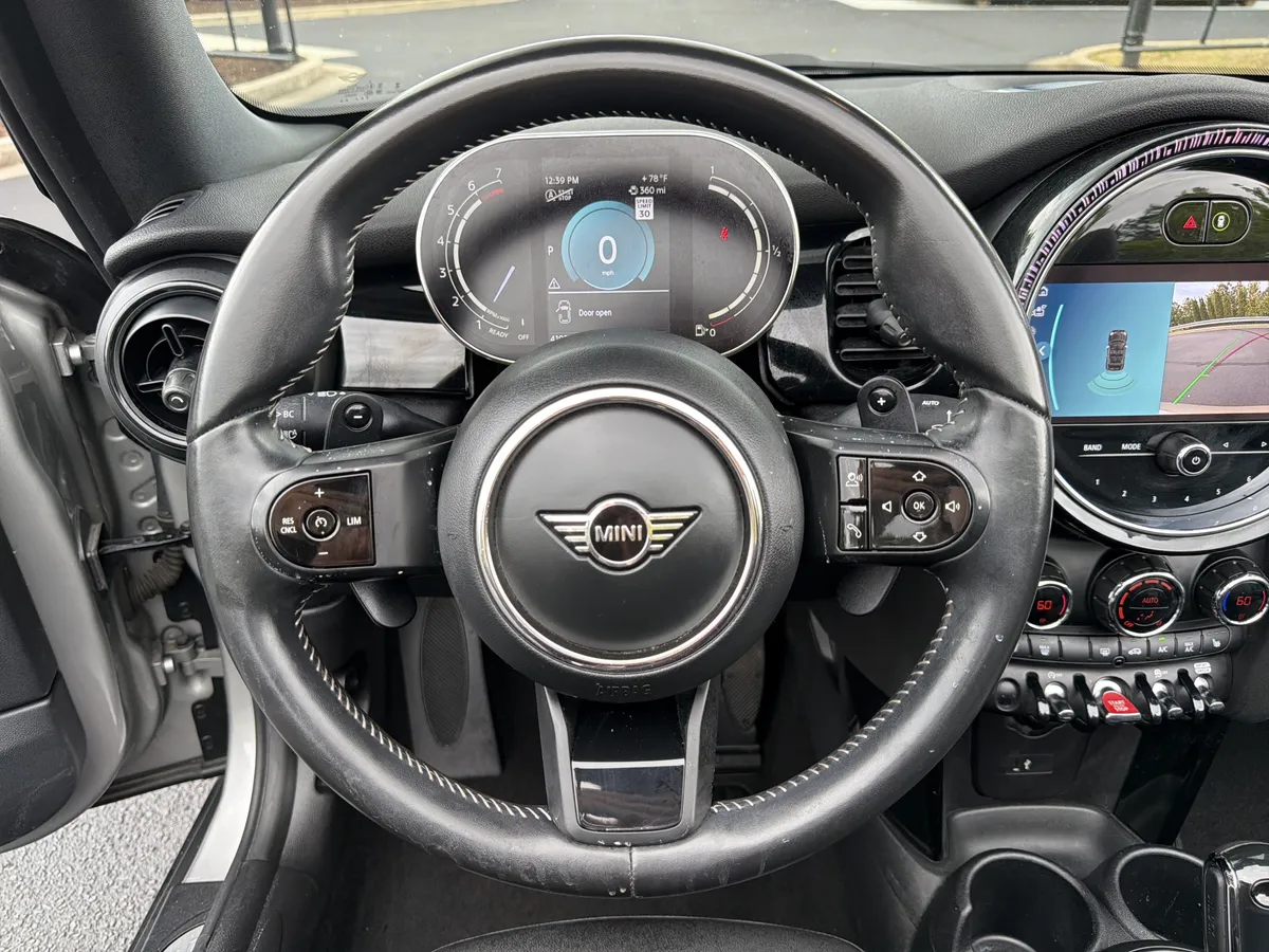 2024 MINI Convertible Cooper S thumbnail 8