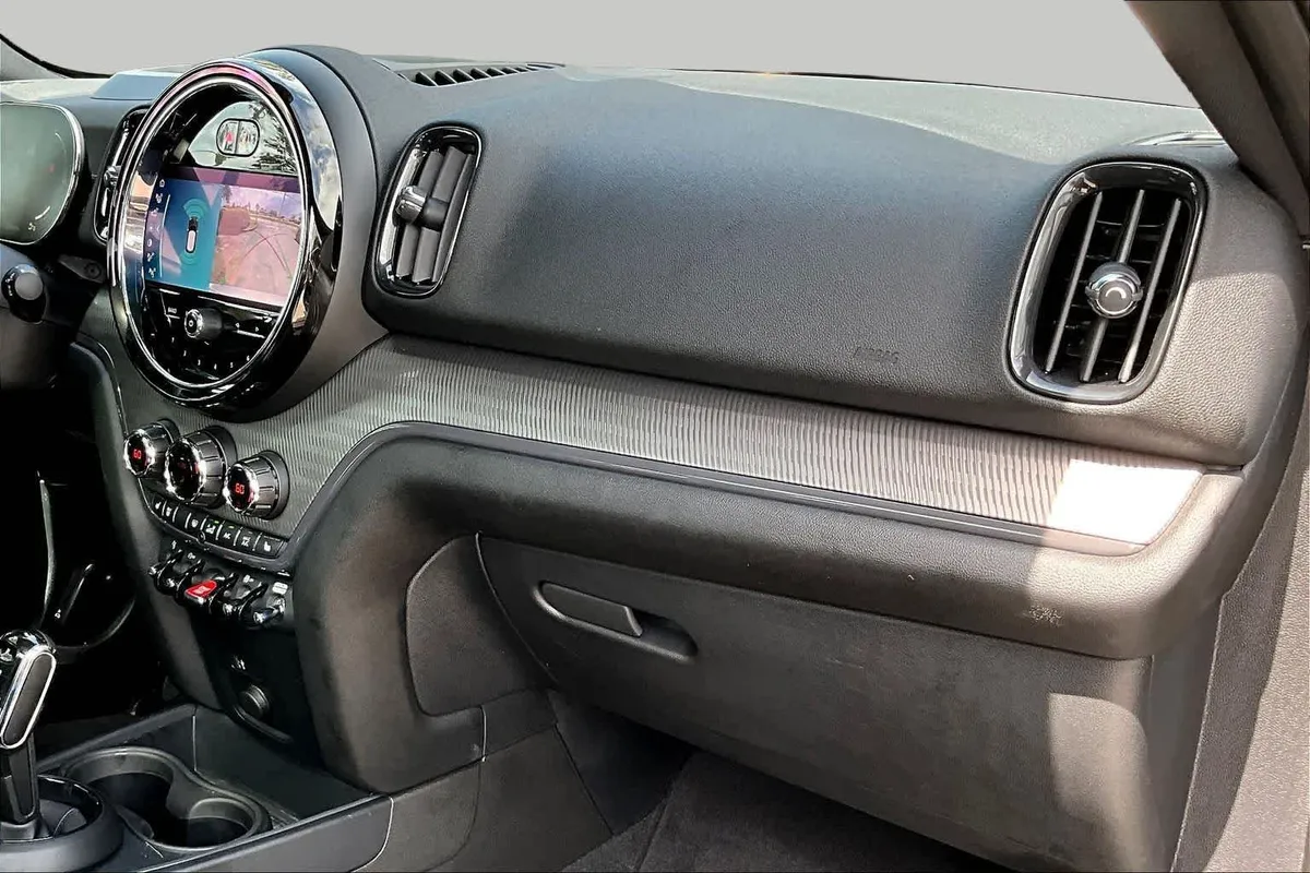 2024 MINI Countryman Cooper S thumbnail 19