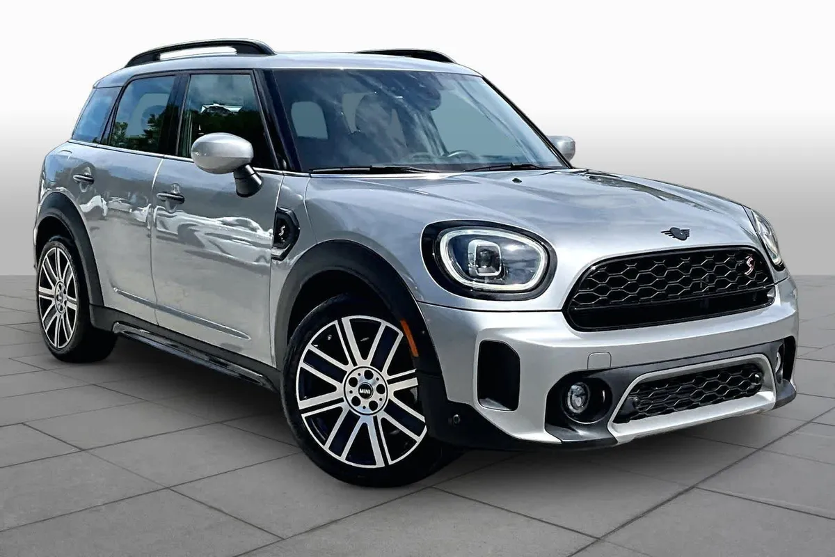 2024 MINI Countryman Cooper S thumbnail 3