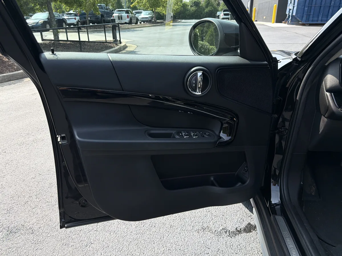 2024 MINI Countryman Cooper S thumbnail 15