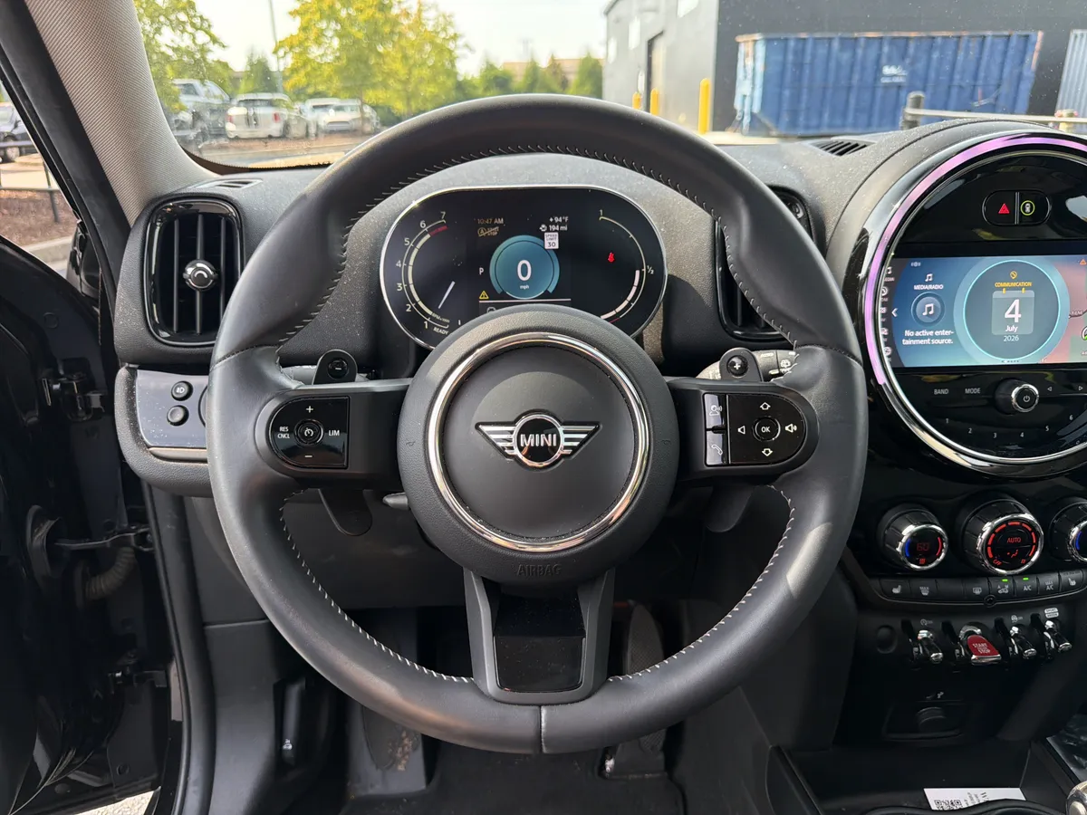 2024 MINI Countryman Cooper S thumbnail 17