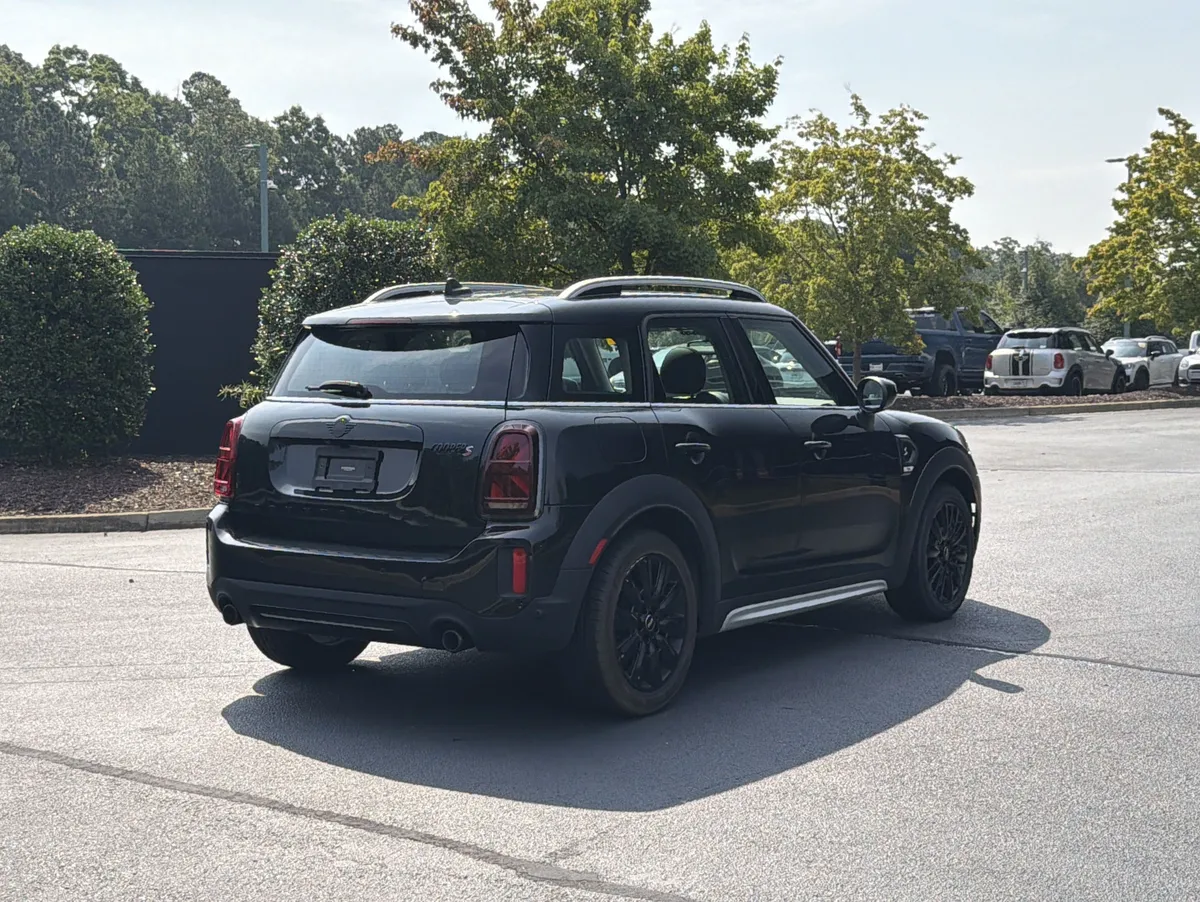 2024 MINI Countryman Cooper S thumbnail 2