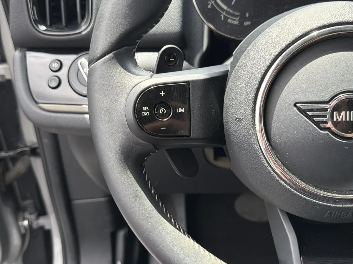 2024 MINI Countryman Cooper S thumbnail 29