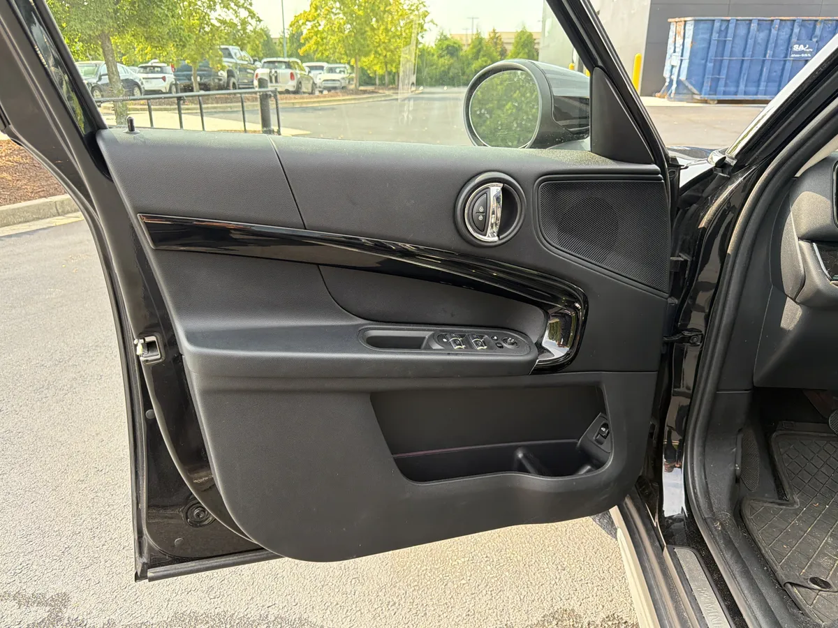 2024 MINI Countryman Cooper S thumbnail 15