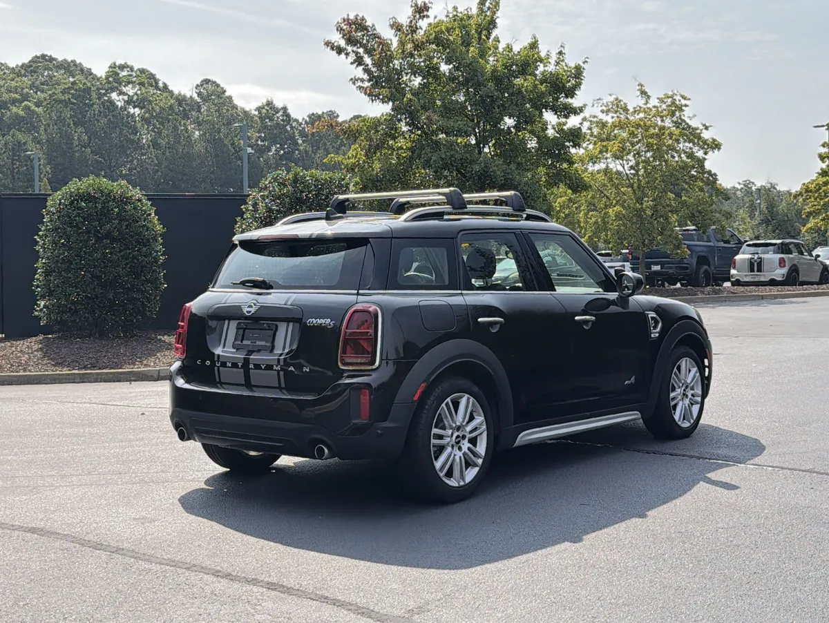 2024 MINI Countryman Cooper S thumbnail 2