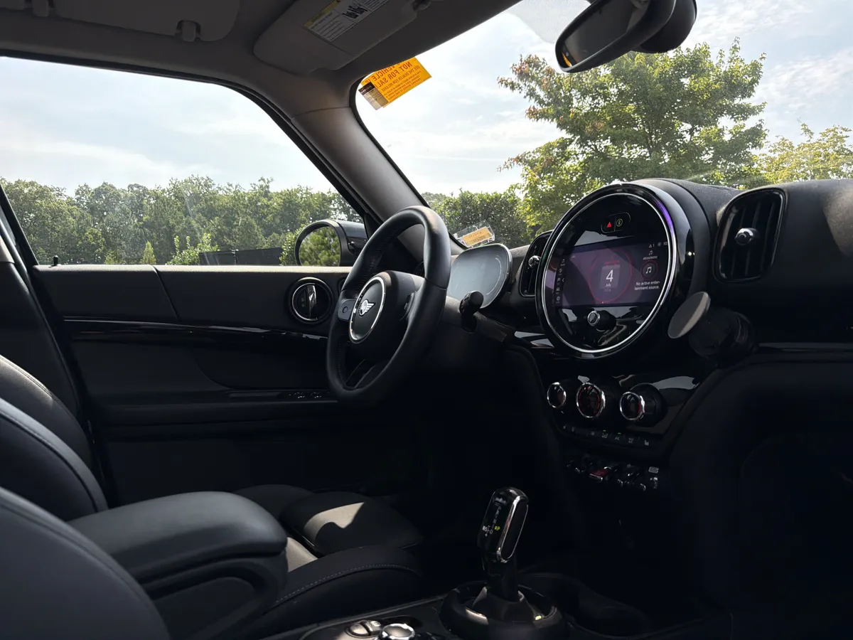 2024 MINI Countryman Cooper S thumbnail 5