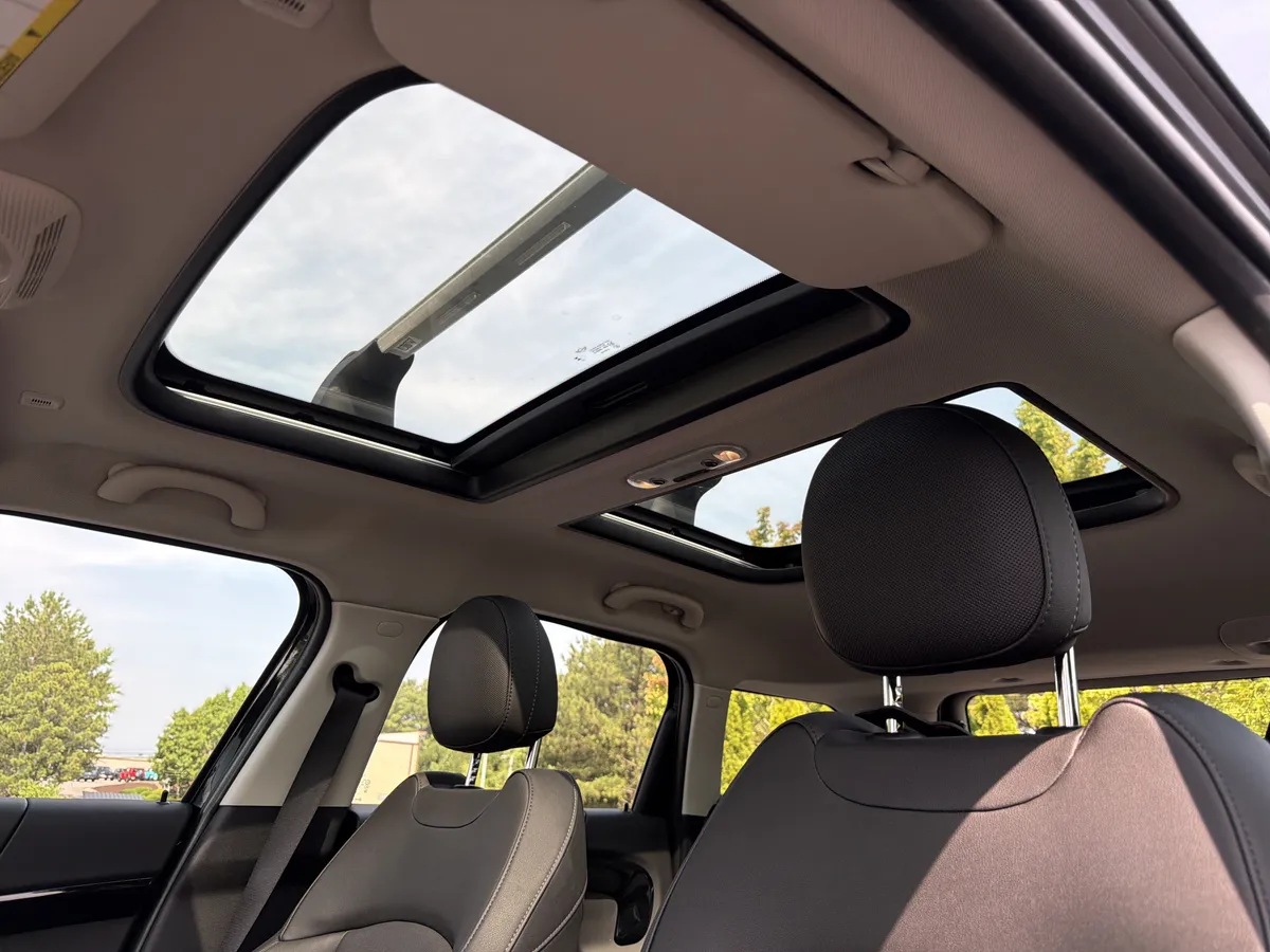 2024 MINI Countryman Cooper S thumbnail 7