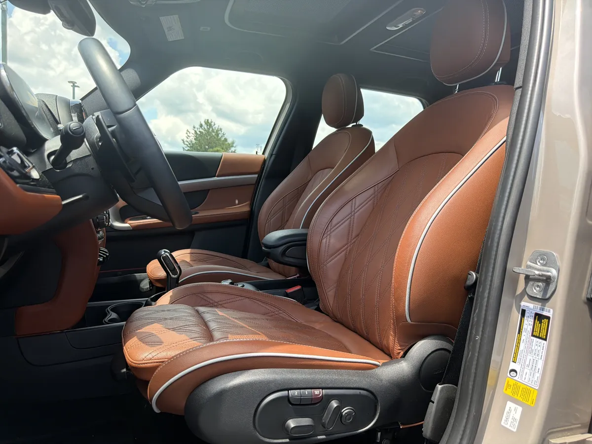 2024 MINI Countryman Cooper S thumbnail 6